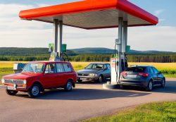 Россия рассматривает снижение стандарта топлива до «евро-2» для насыщения рынка